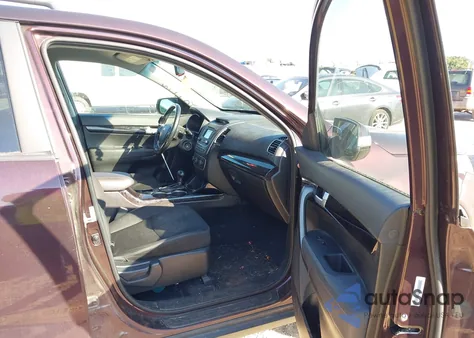 2015 Kia Sorento Lx из США, поврежденный, VIN 5XYKT3A65FG600794